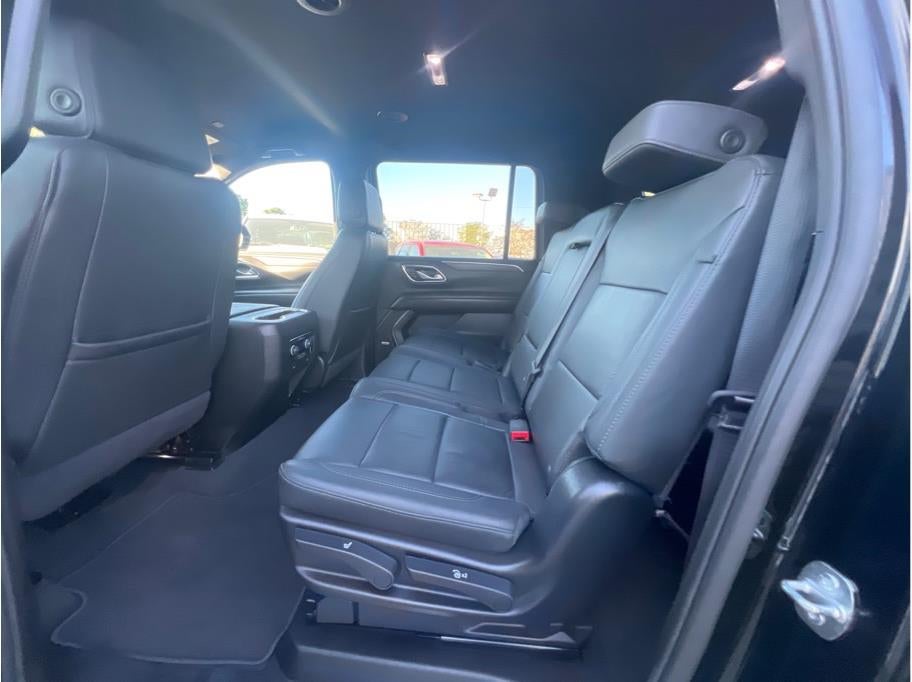 2024 Chevrolet Suburban LT Sport Utility 4D