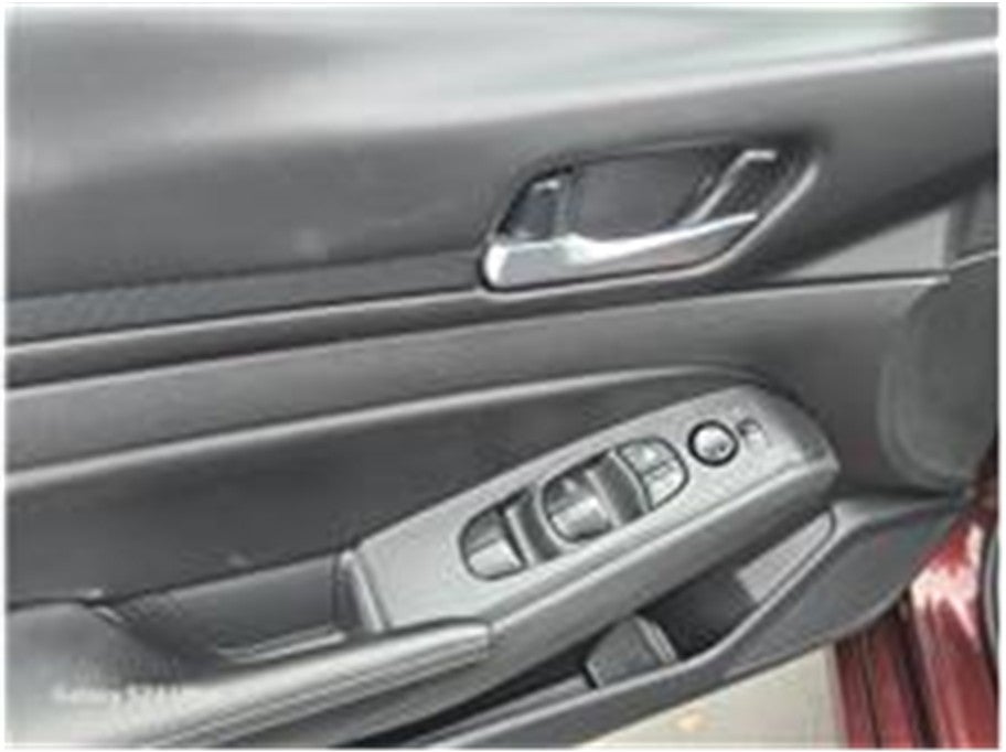 2024 Nissan Altima 2.5 SV Sedan 4D