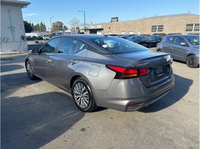 2023 Nissan Altima 2.5 SV Sedan 4D