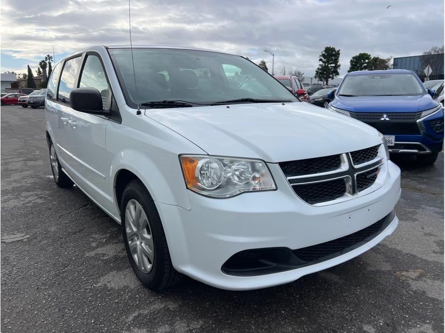 2017 Dodge Grand Caravan Passenger SE Minivan 4D