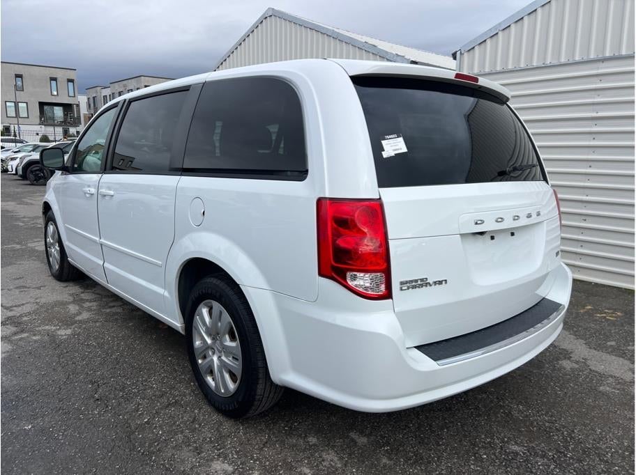 2017 Dodge Grand Caravan Passenger SE Minivan 4D