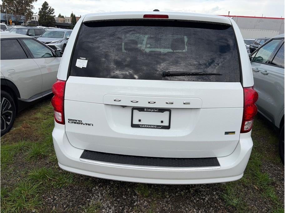 2017 Dodge Grand Caravan Passenger SE Minivan 4D