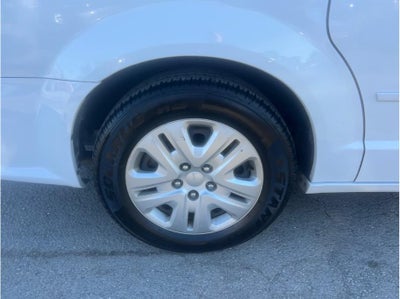 2017 Dodge Grand Caravan Passenger SE Minivan 4D