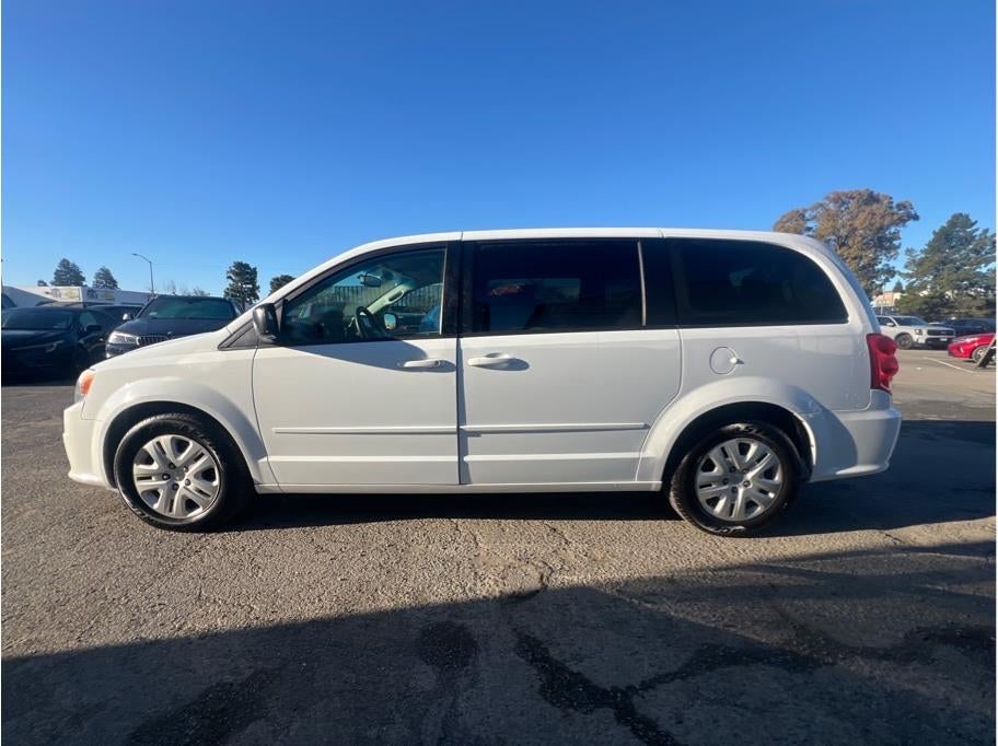 2017 Dodge Grand Caravan Passenger SE Minivan 4D