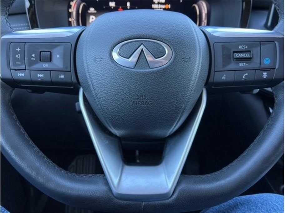 2023 INFINITI QX60 LUXE Sport Utility 4D