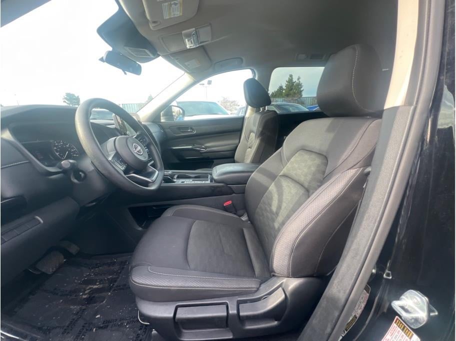 2024 Nissan Pathfinder S Sport Utility 4D