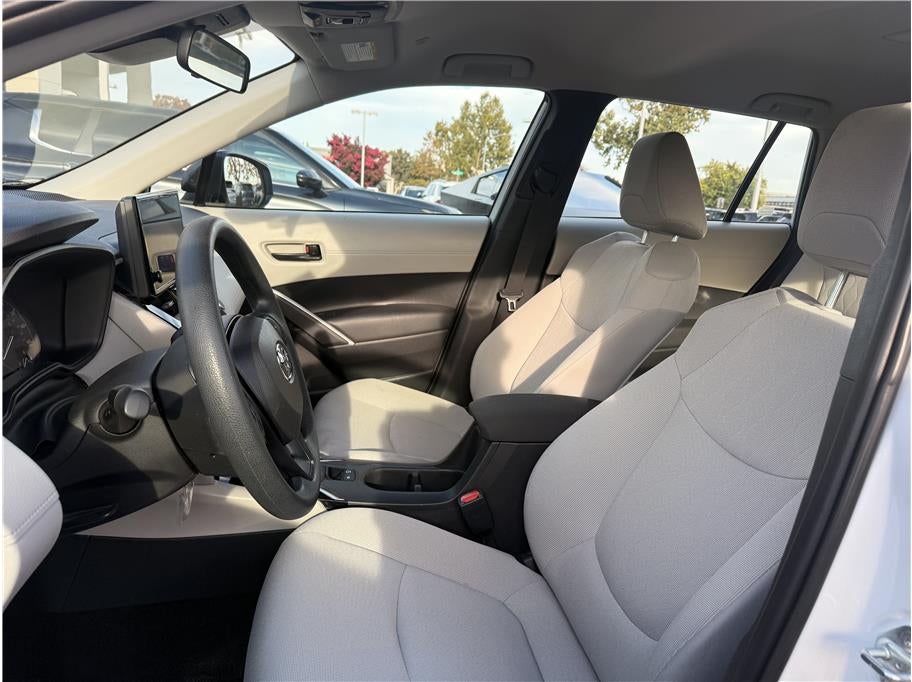 2024 Toyota Corolla Cross L Sport Utility 4D