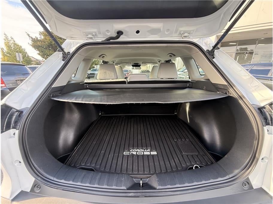 2024 Toyota Corolla Cross L Sport Utility 4D