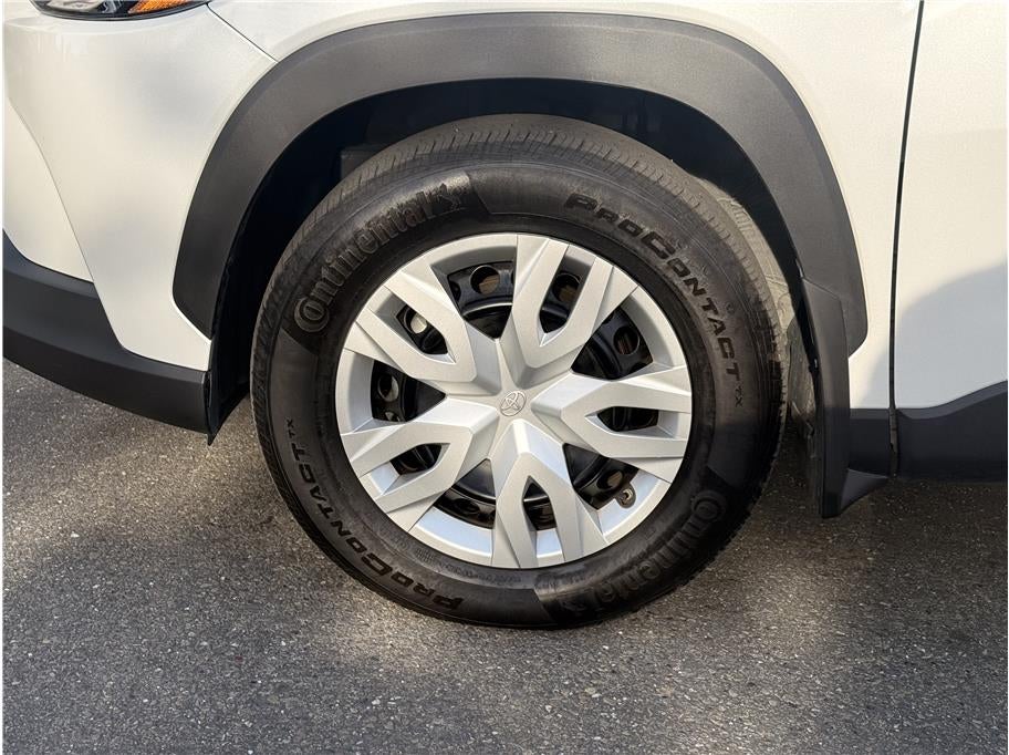 2024 Toyota Corolla Cross L Sport Utility 4D