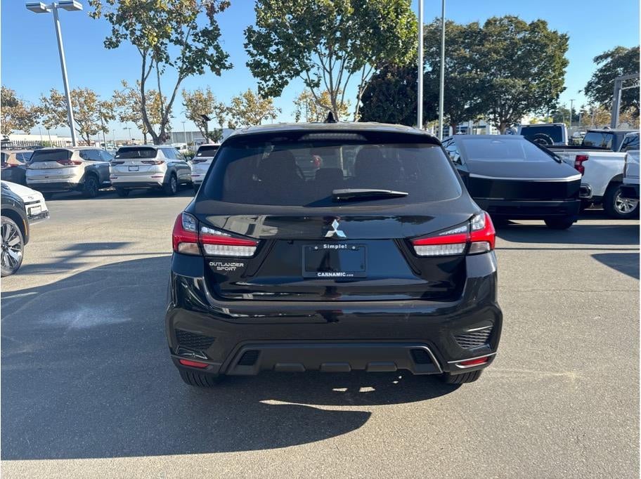 2027 Mitsubishi Outlander Sport ES