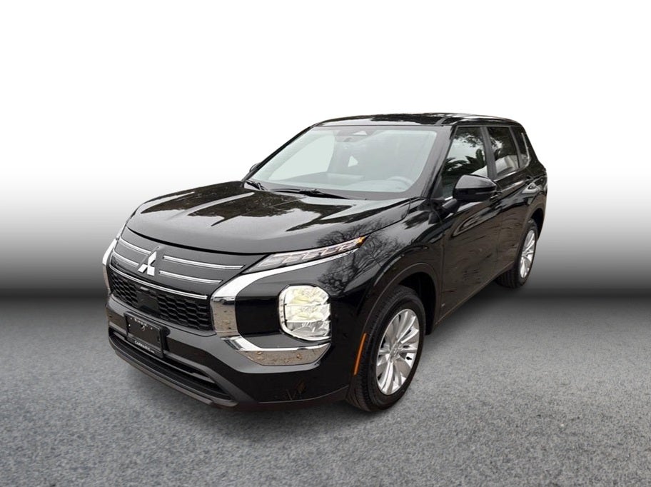 2026 Mitsubishi Outlander ES