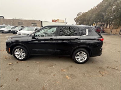 2026 Mitsubishi Outlander ES