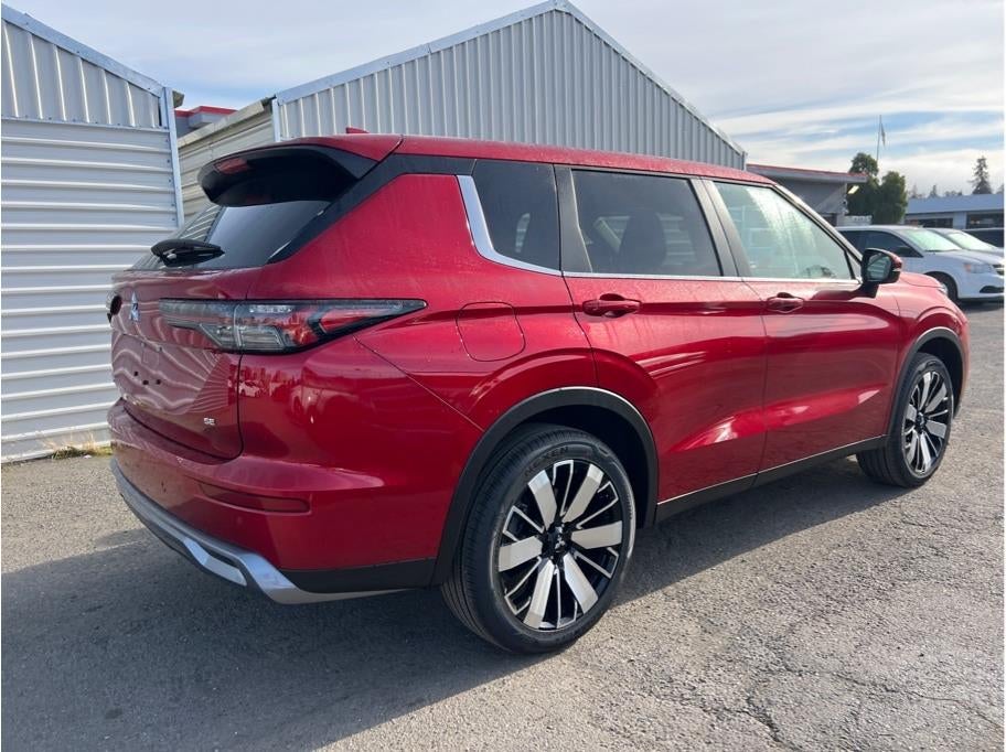 2026 Mitsubishi Outlander SE