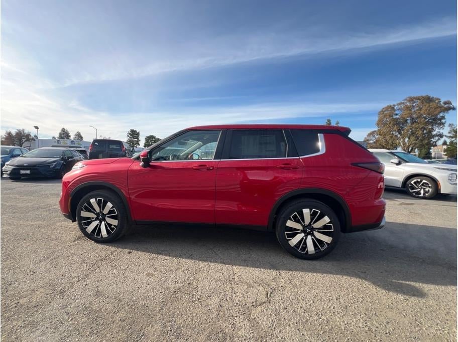 2026 Mitsubishi Outlander SE