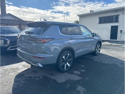 2026 Mitsubishi Outlander LE Sport Utility 4D