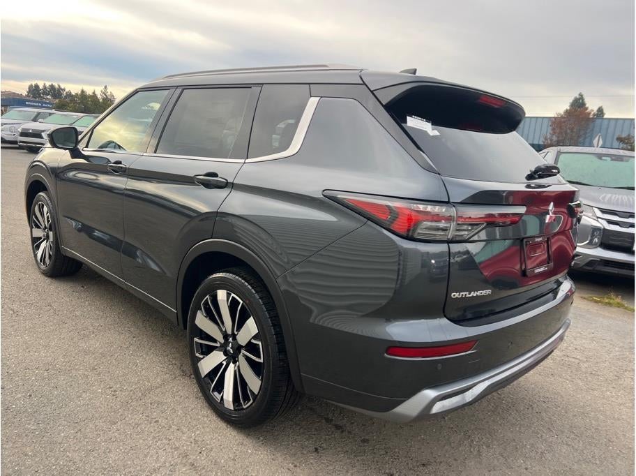 2025 Mitsubishi Outlander SEL