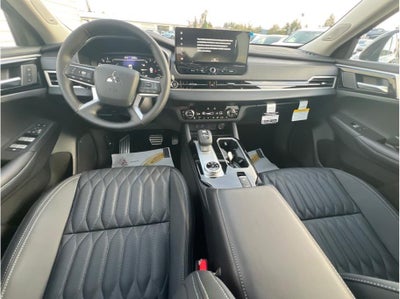 2025 Mitsubishi Outlander SEL