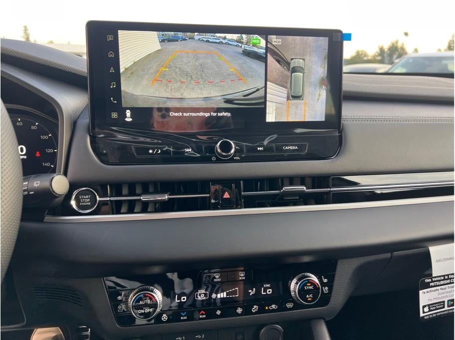 2025 Mitsubishi Outlander SEL