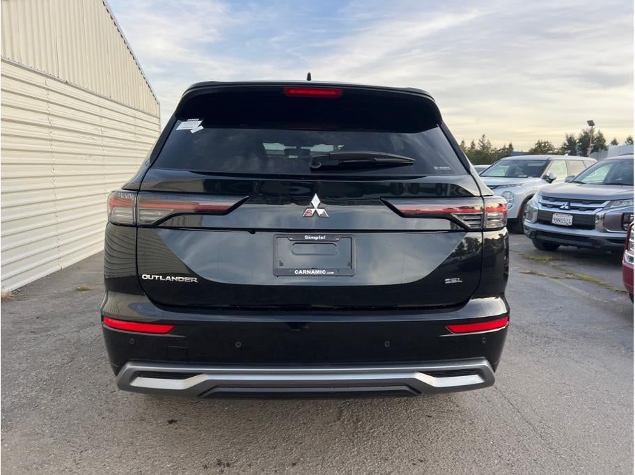 2025 Mitsubishi Outlander SEL