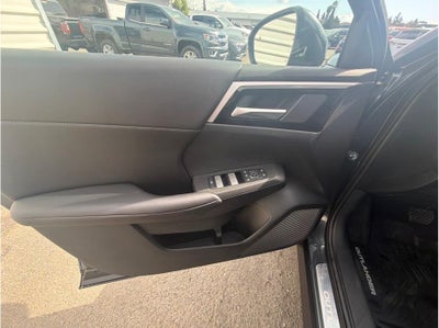 2025 Mitsubishi Outlander PHEV SE