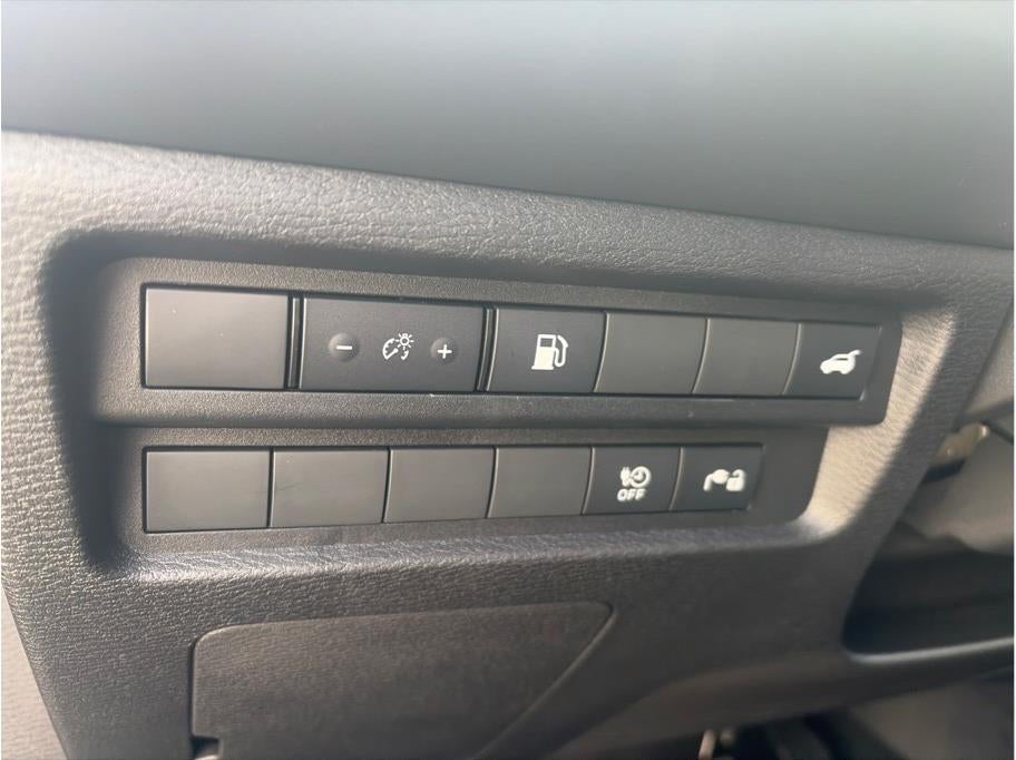 2025 Mitsubishi Outlander PHEV SE