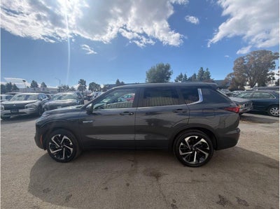 2025 Mitsubishi Outlander PHEV SE