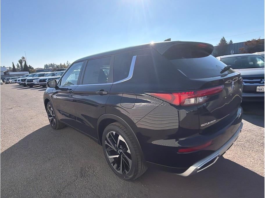 2025 Mitsubishi Outlander PHEV SE Tech Package