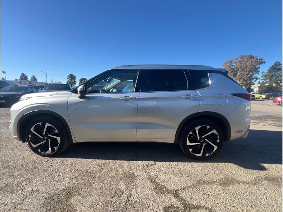 2023 Mitsubishi Outlander PHEV SEL Sport Utility 4D