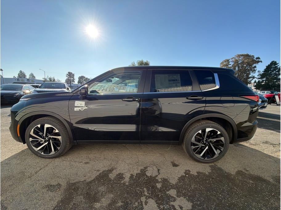 2025 Mitsubishi Outlander PHEV SE