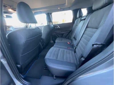 2024 Mitsubishi Outlander PHEV SE Sport Utility 4D