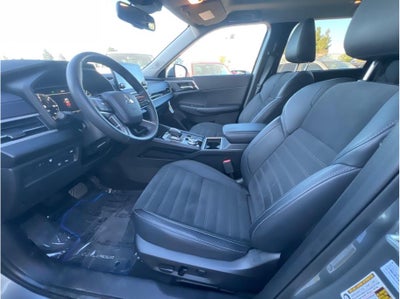 2024 Mitsubishi Outlander PHEV SE Sport Utility 4D