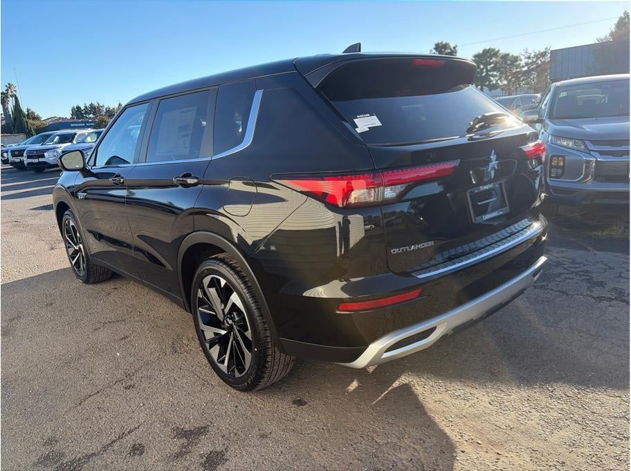 2025 Mitsubishi Outlander PHEV SE Tech Package