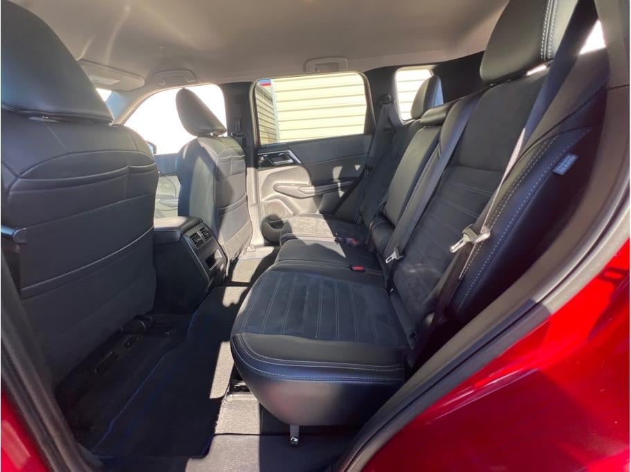 2024 Mitsubishi Outlander PHEV SE Sport Utility 4D