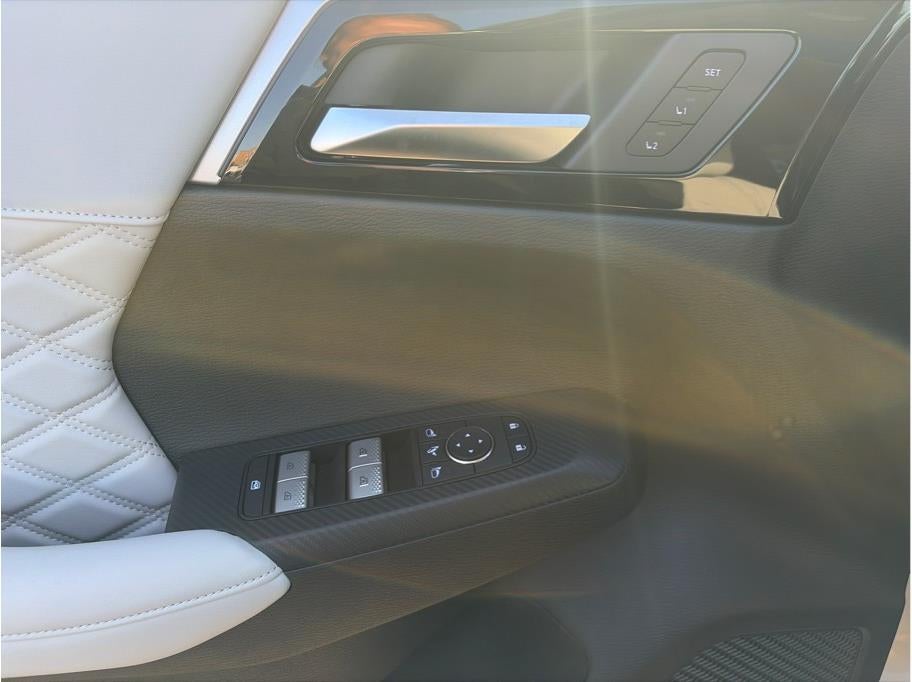 2025 Mitsubishi Outlander PHEV SEL