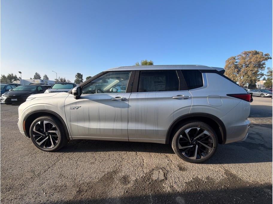 2025 Mitsubishi Outlander PHEV SEL