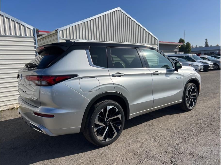 2025 Mitsubishi Outlander PHEV SEL Premium Package