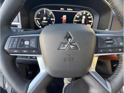 2025 Mitsubishi Outlander PHEV SEL Premium Package