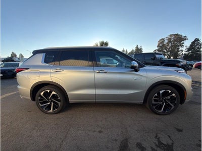 2025 Mitsubishi Outlander PHEV SEL Premium Package