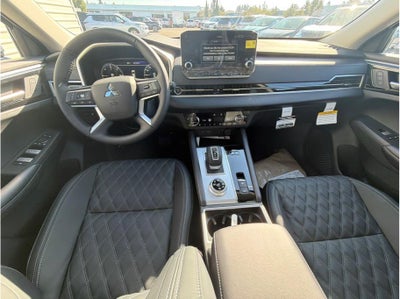 2025 Mitsubishi Outlander PHEV SEL