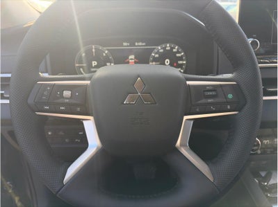 2025 Mitsubishi Outlander PHEV SEL