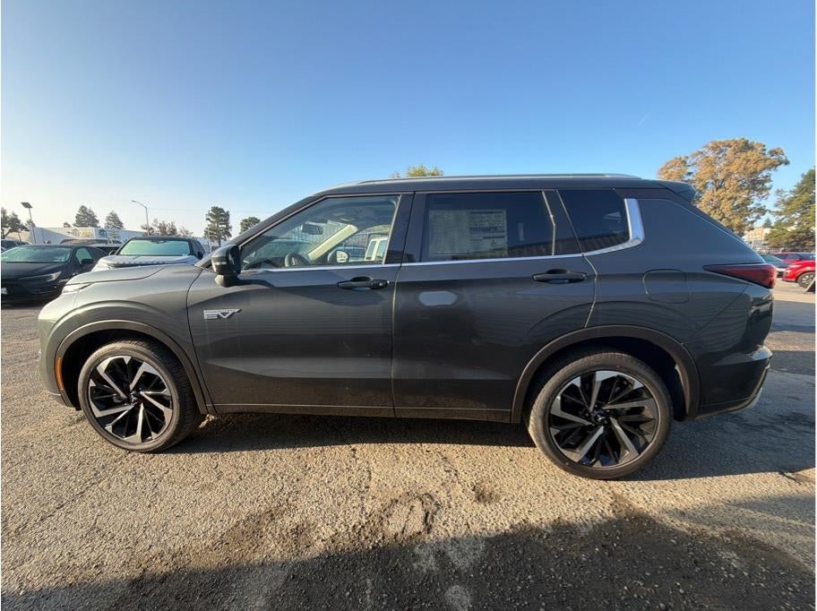 2025 Mitsubishi Outlander PHEV SEL