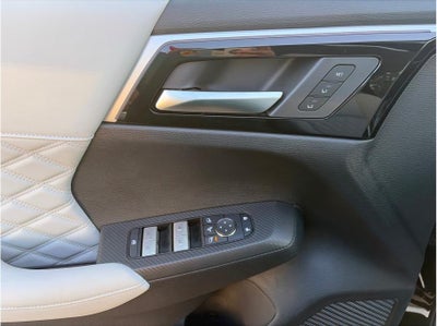 2025 Mitsubishi Outlander PHEV SEL