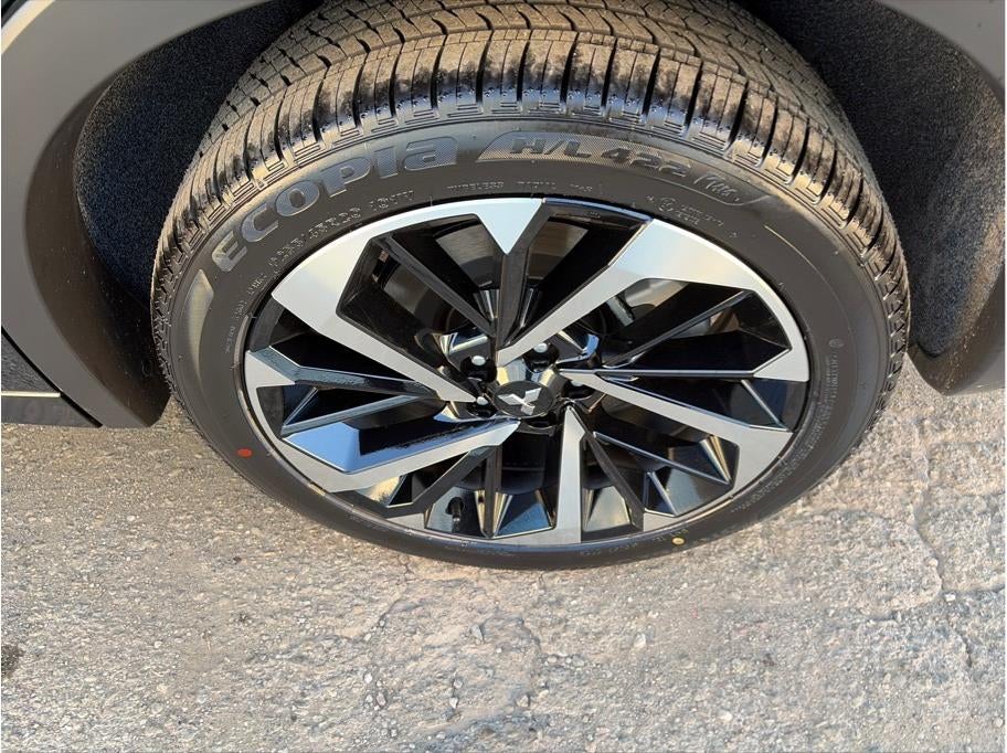 2025 Mitsubishi Outlander PHEV SEL