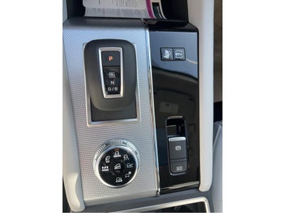 2025 Mitsubishi Outlander PHEV SEL