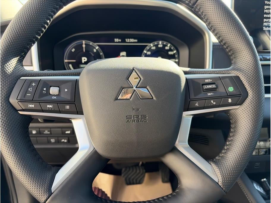 2025 Mitsubishi Outlander PHEV SEL