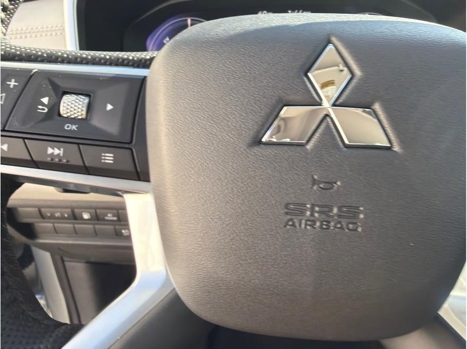 2025 Mitsubishi Outlander PHEV SEL