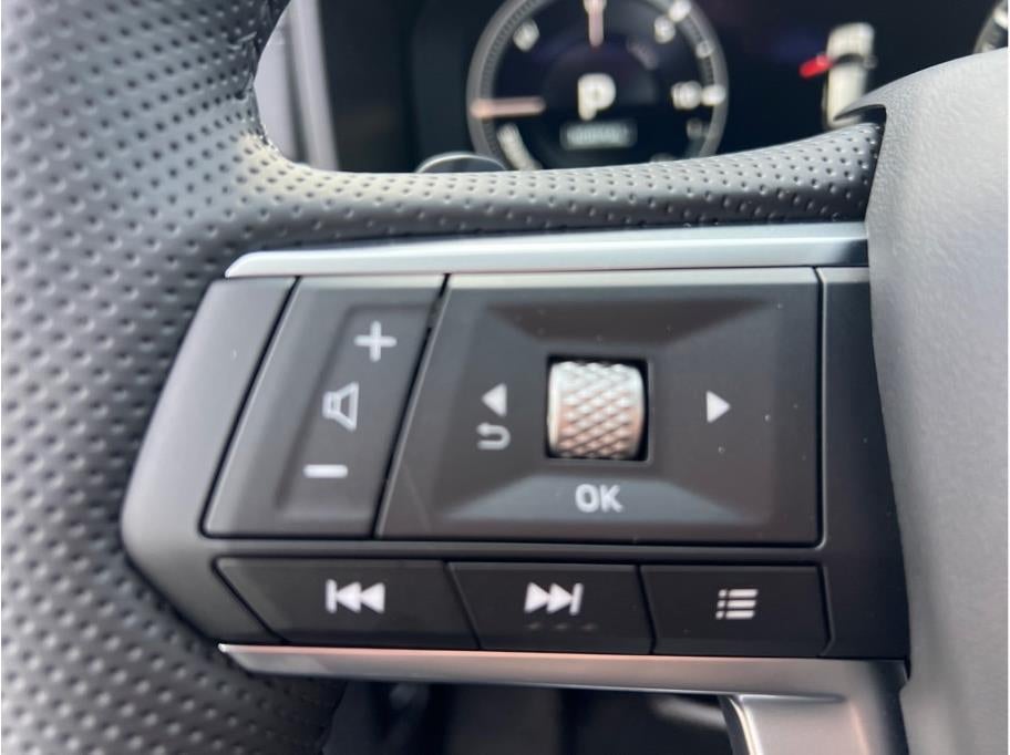 2025 Mitsubishi Outlander PHEV SEL