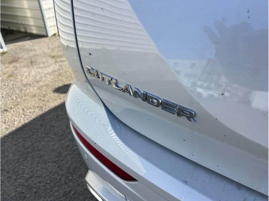 2025 Mitsubishi Outlander PHEV SEL