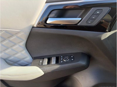 2025 Mitsubishi Outlander PHEV SEL