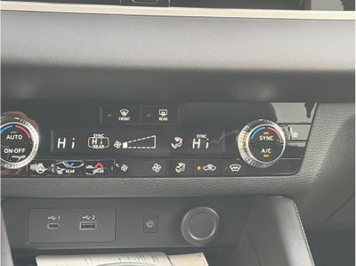 2025 Mitsubishi Outlander PHEV SEL